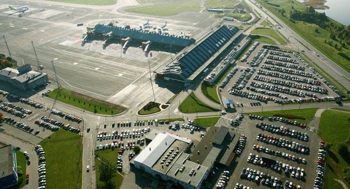 Tallinn airport evacuated after bomb message 